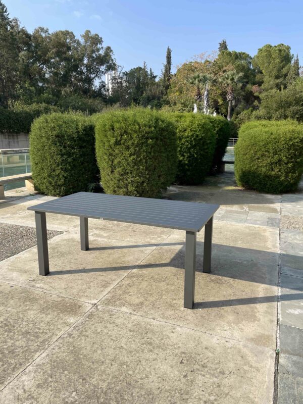 Rosehill T - Image 9