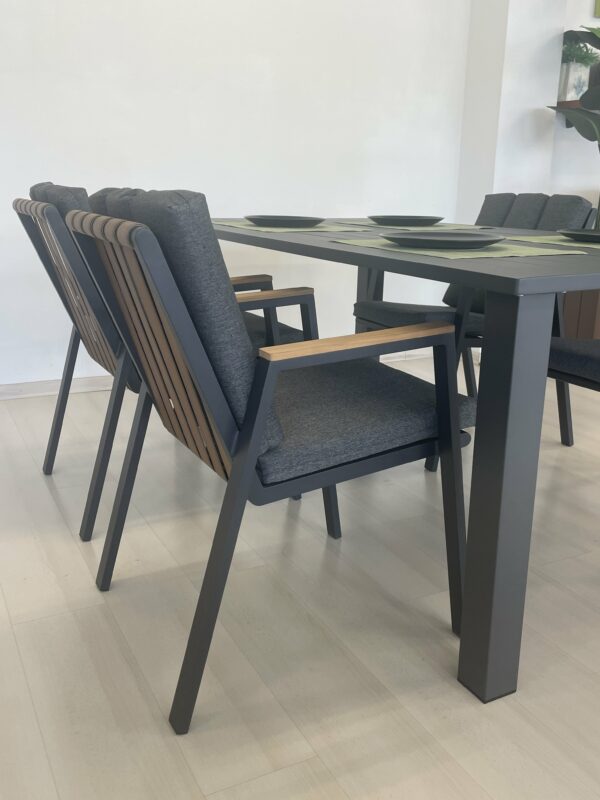Leder C - Image 13
