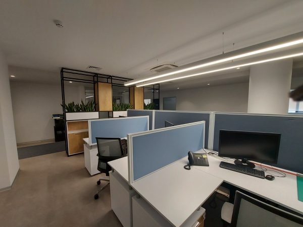 Screens - Image 6