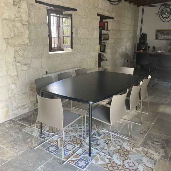 Lea Table - Image 2