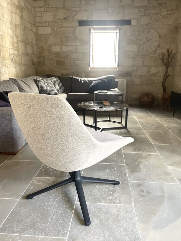 Luna Lounge - Image 17