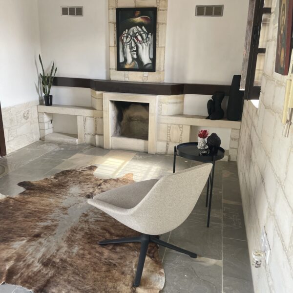 Luna Lounge - Image 12